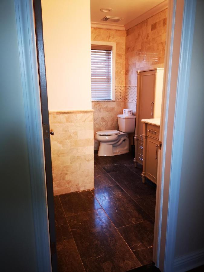 Luxury Hotel-style In Queens, Homestay New York