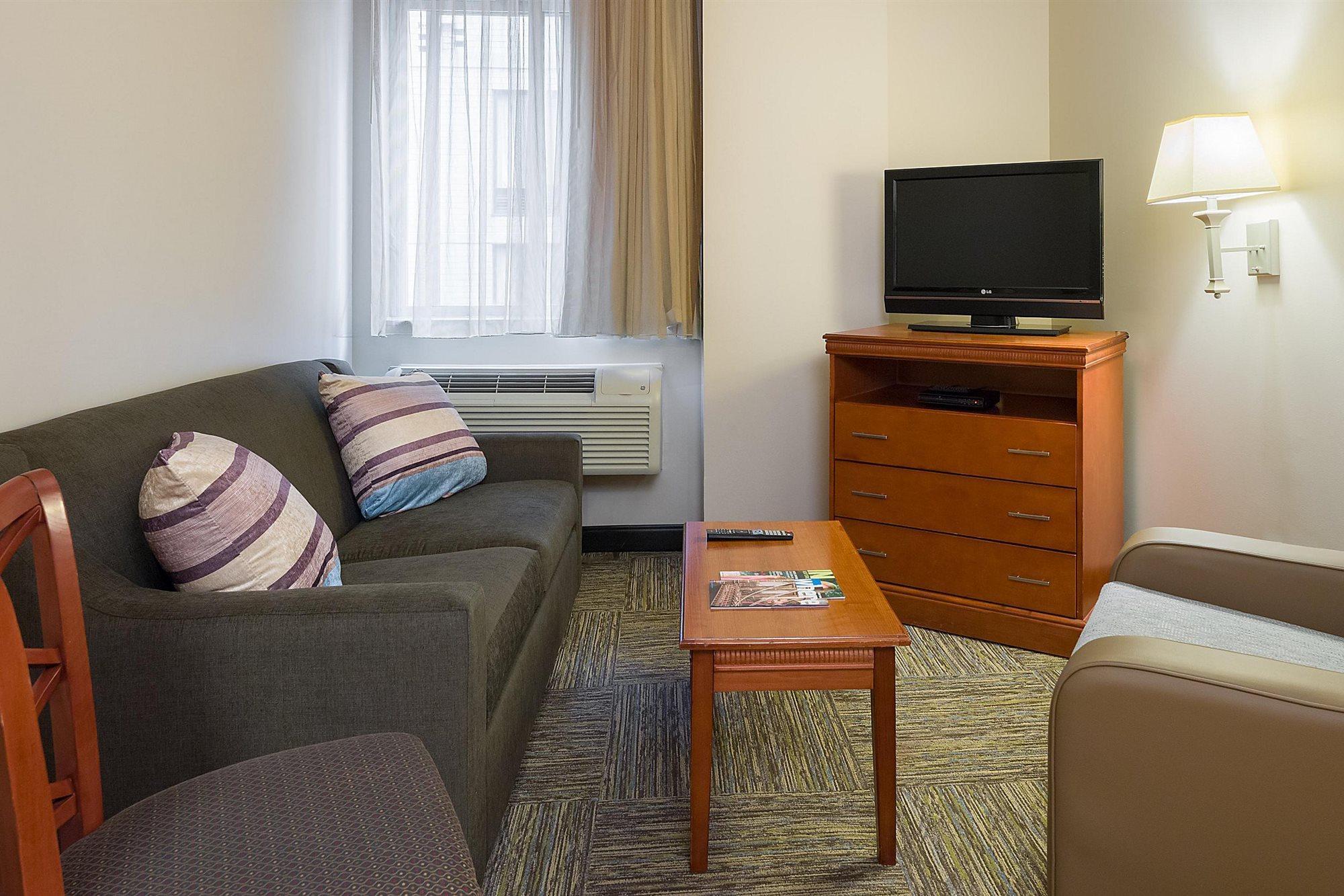 Candlewood Nyc -times Square By Ihg Hotel New York