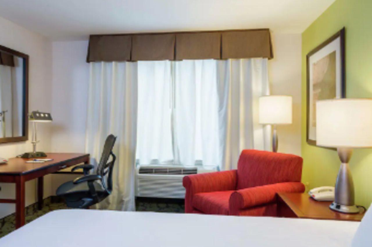 Hotel Hilton Garden Queens Jfk