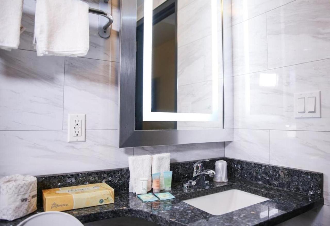 Umbrella Brooklyn - Newly Renovated 3* New York