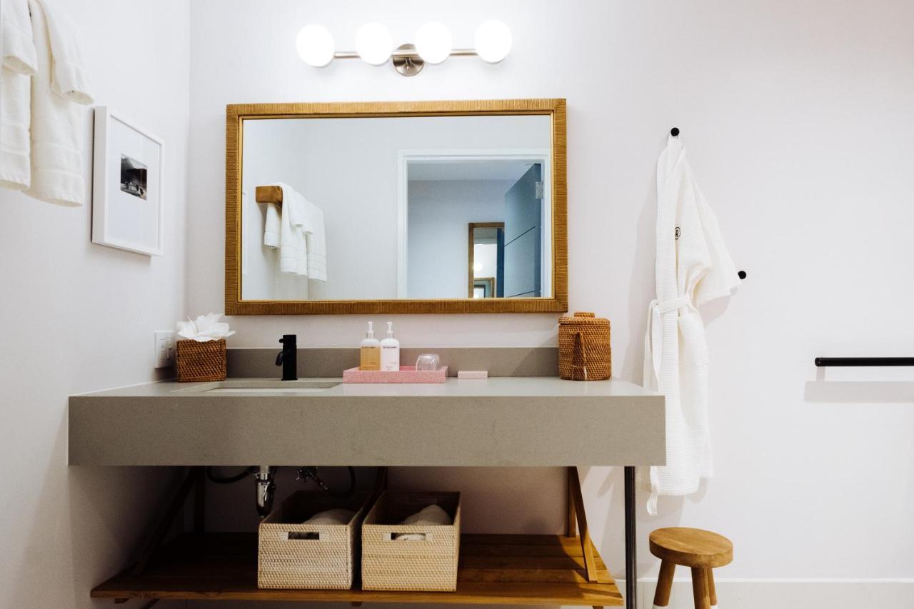 Hotel The Rockaway New York