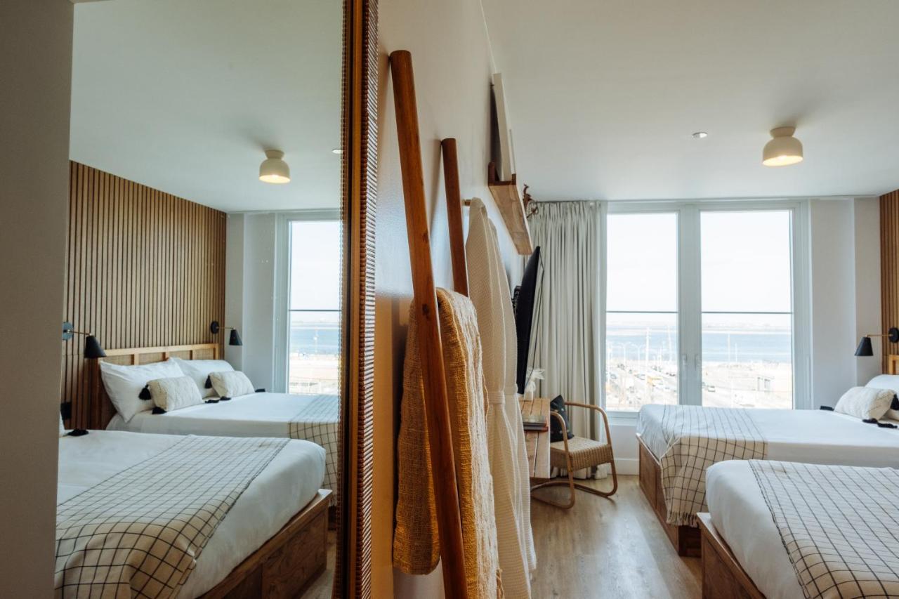 The Rockaway Hotel 4*