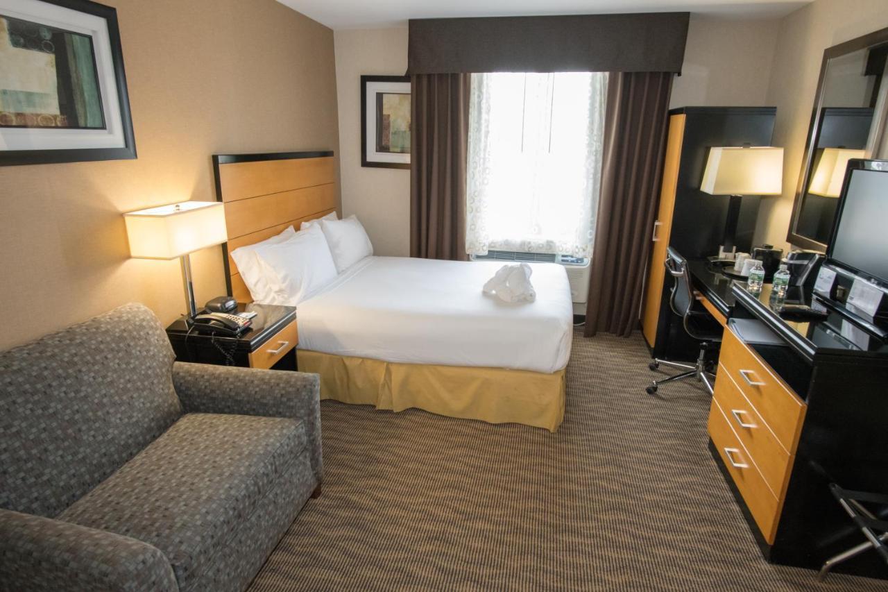 Express Kennedy Airport, An Ihg Hotel New York