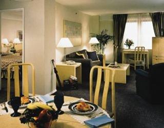 Hotel Eastgate Tower 3*