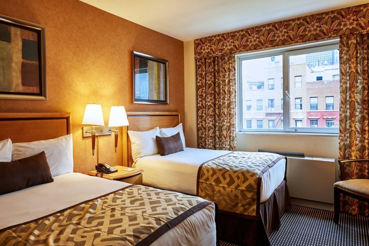 Hotel The Skyline New York