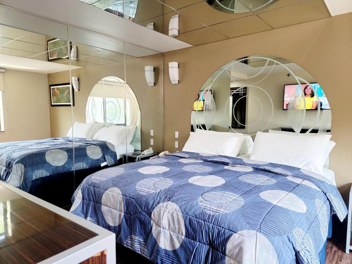 Hotel Brooklyn Broadway 4*