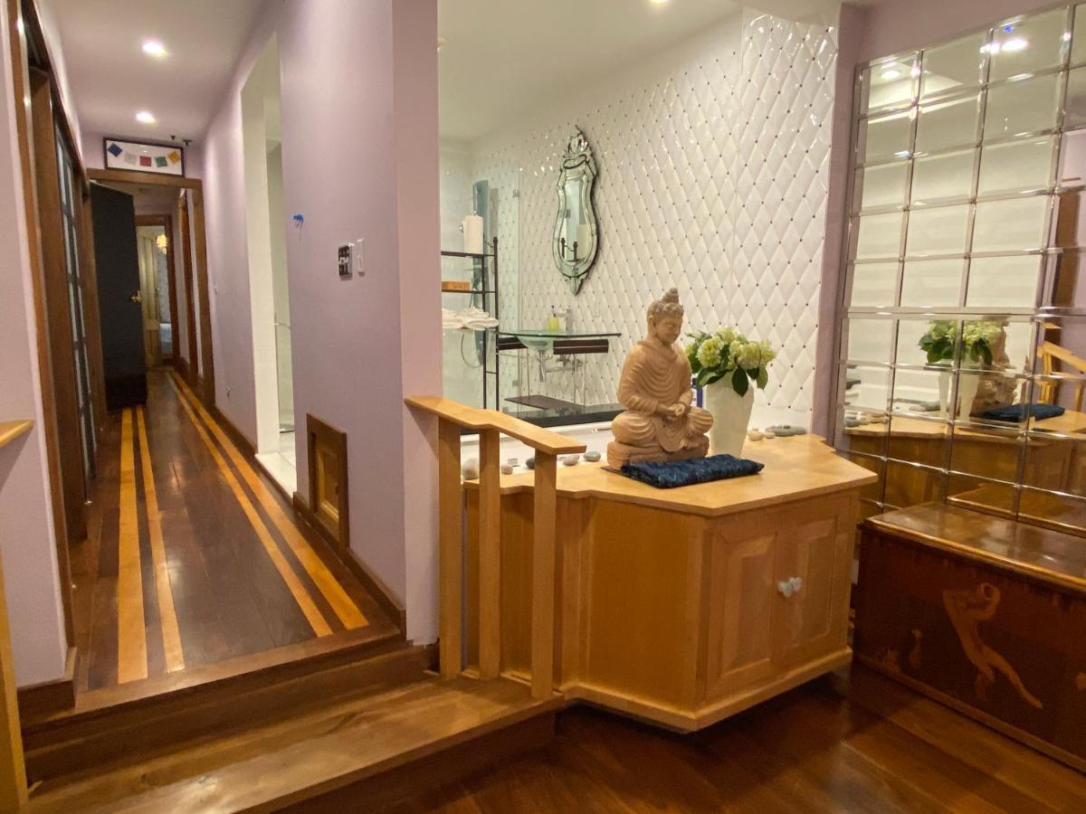 Northern Lights Mansion Bed & Breakfast 4*