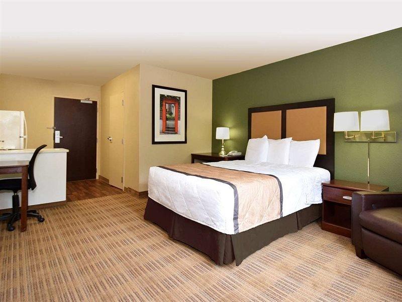 Extended America - - Laguardia Airport Hotel New York