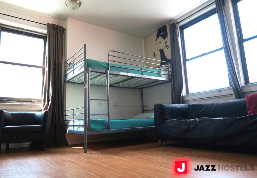 Jazz On The Park Hotel 2*