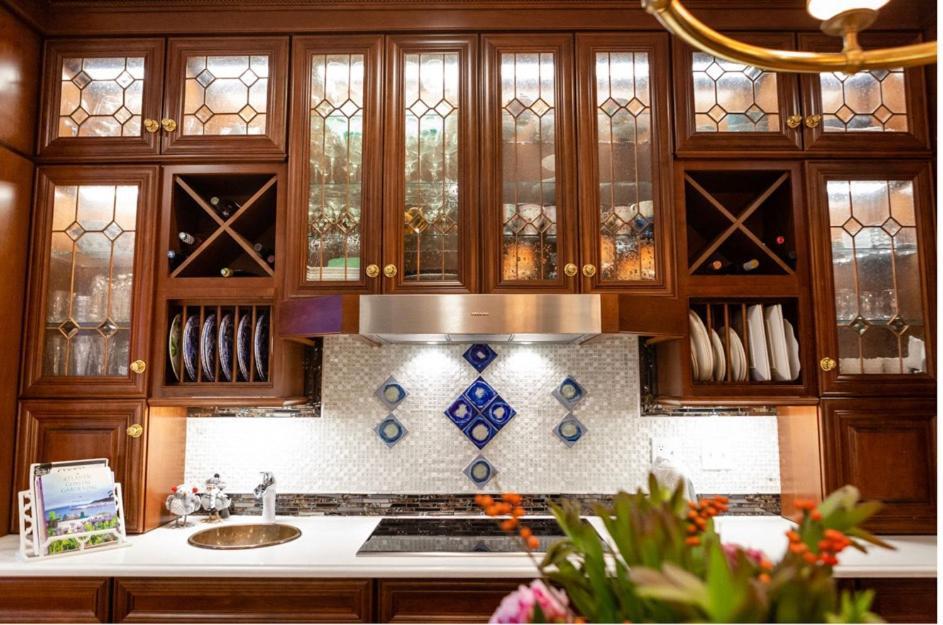 Northern Lights Mansion