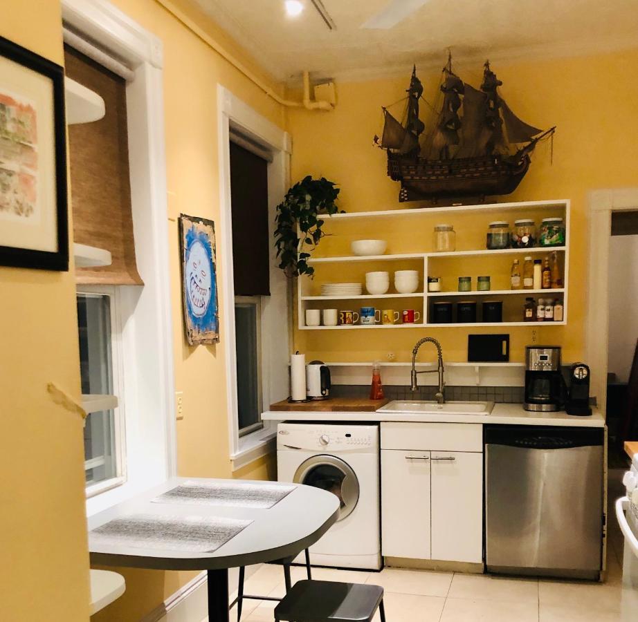 1830's Historic Merchant House On The Park Les Hotel *