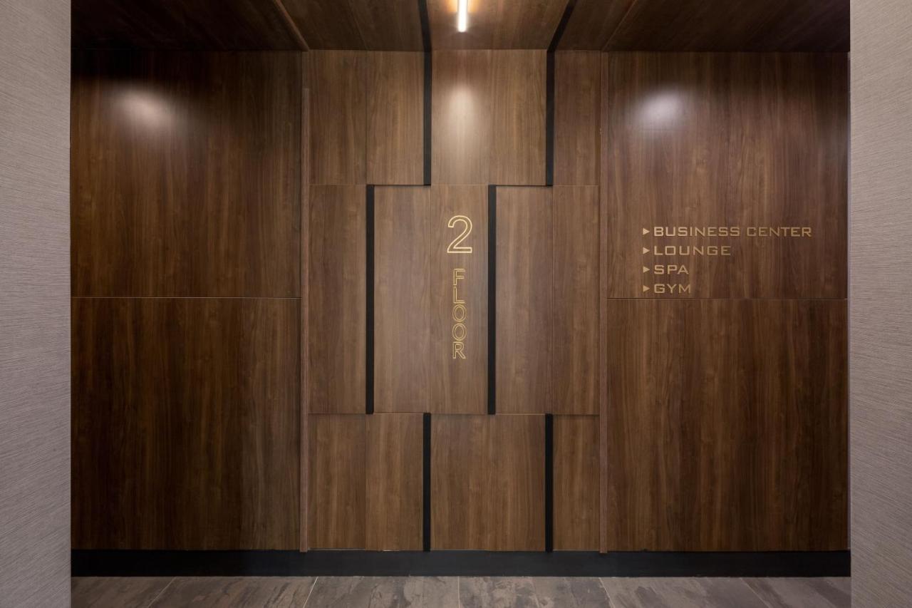 Hotel Global Luxury At The Arches 4*