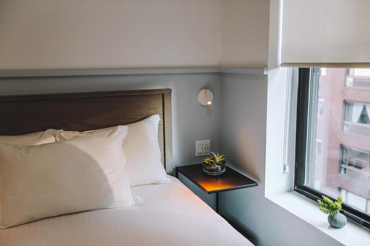 Washington Jefferson At Times Square Hotel