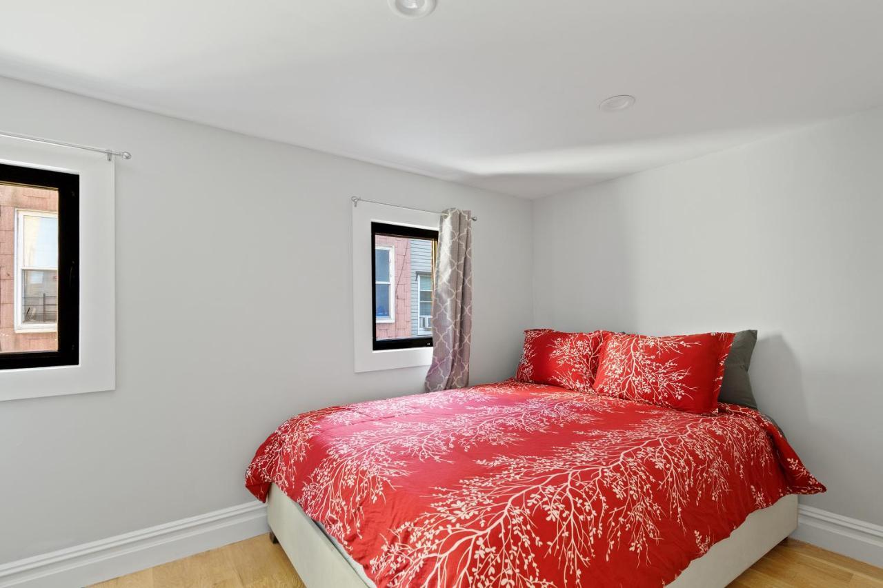 Private Gated House With Gym In Williamsburg Bk 10 Mins To Manhattan! Ferienhaus New York