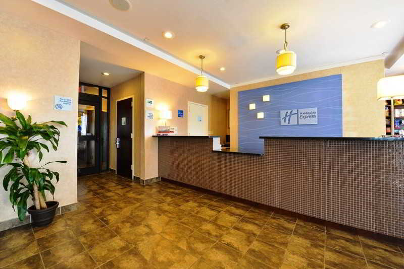 Country & By Radisson, Staten Island Hotel New York