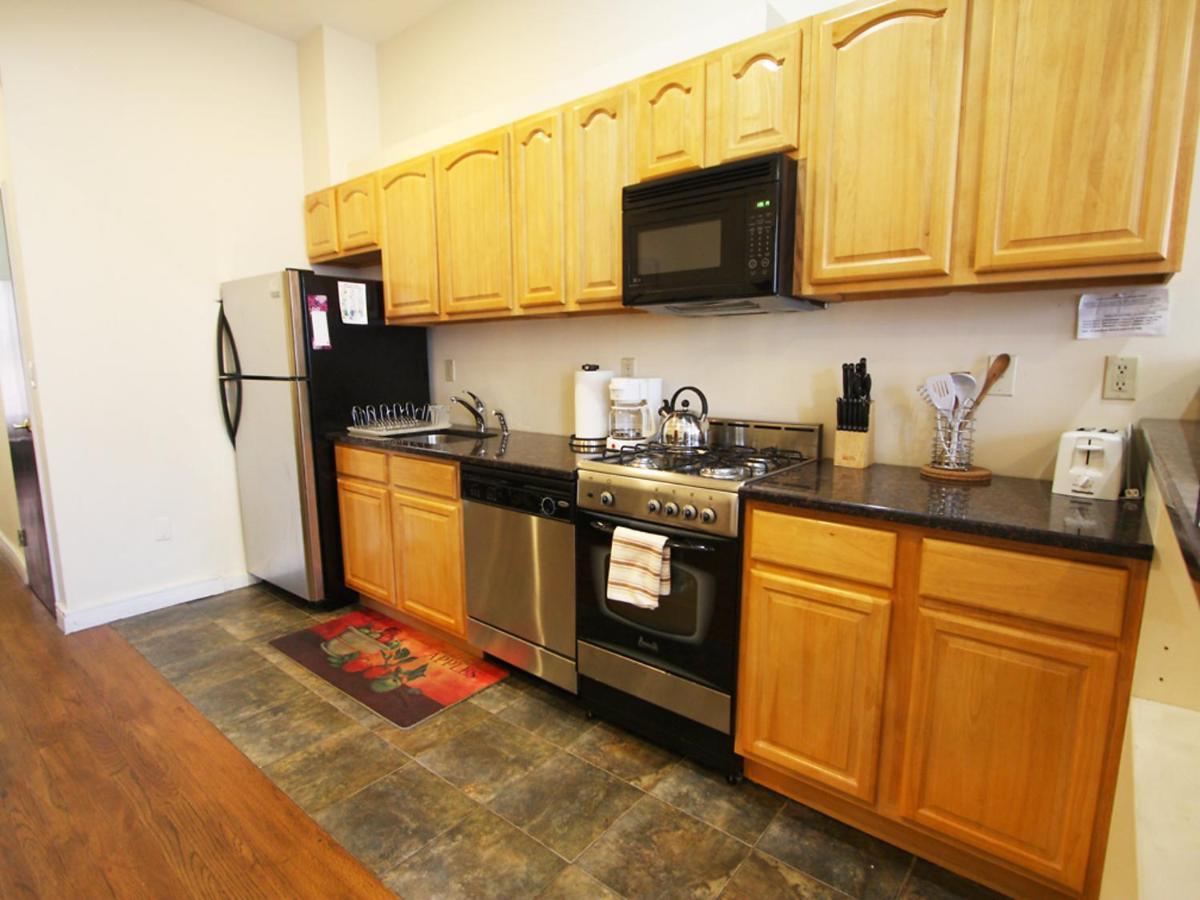 Clayton.1 Apartment