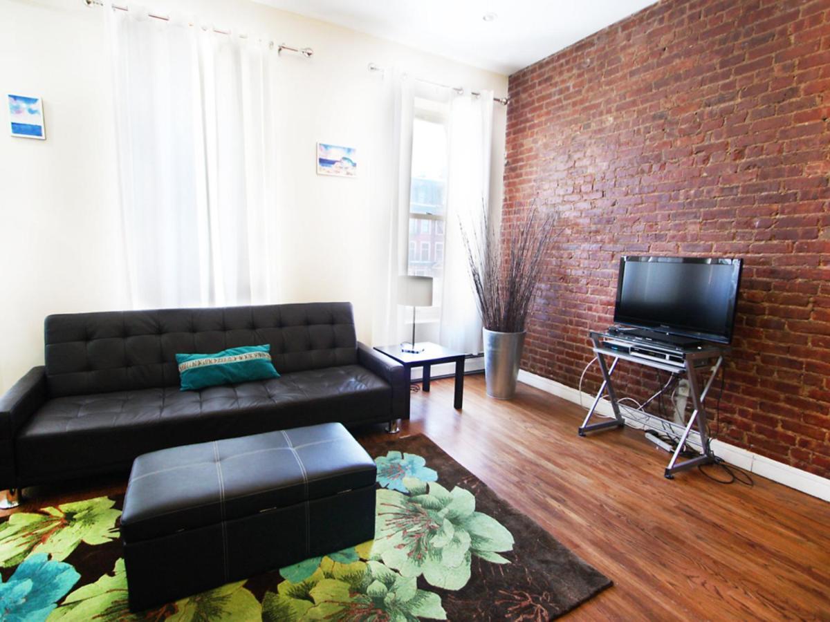 Clayton.1 Apartment