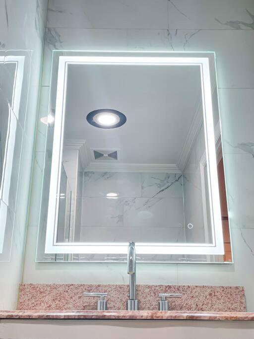 Luxurious Near Laguardia & Jfk Apartment