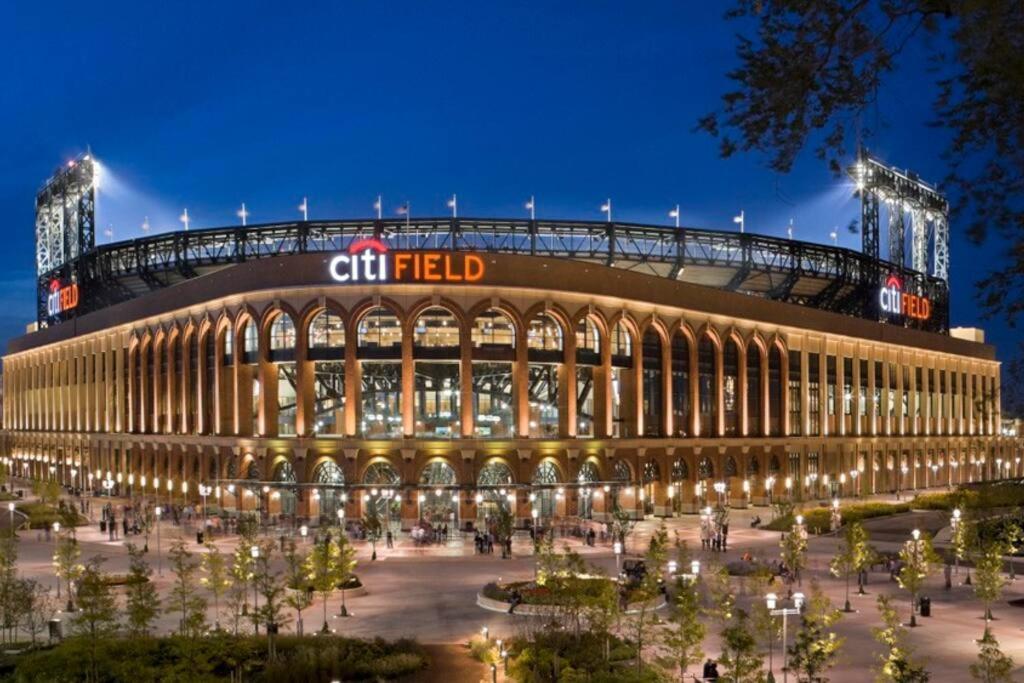 Luxurious Near Laguardia & Jfk New York