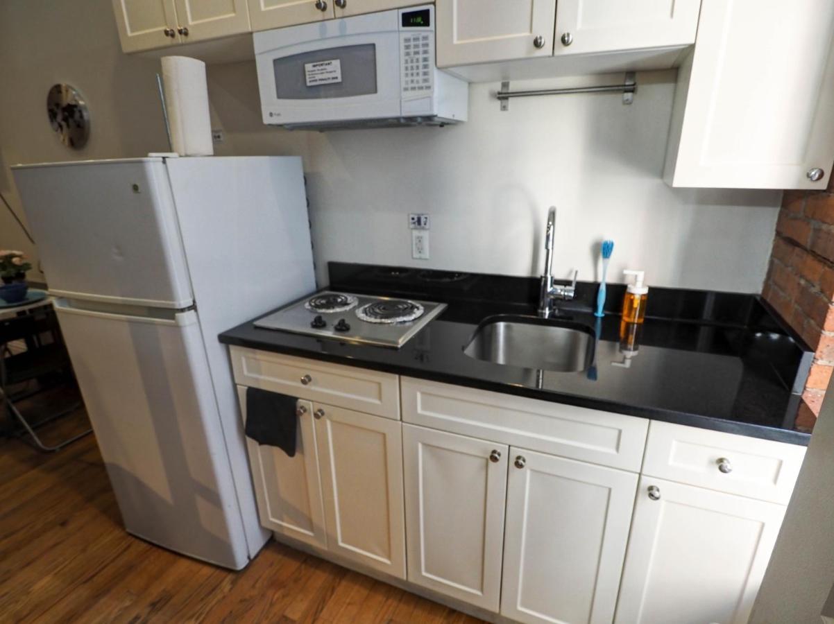 Hello Broadway * New York