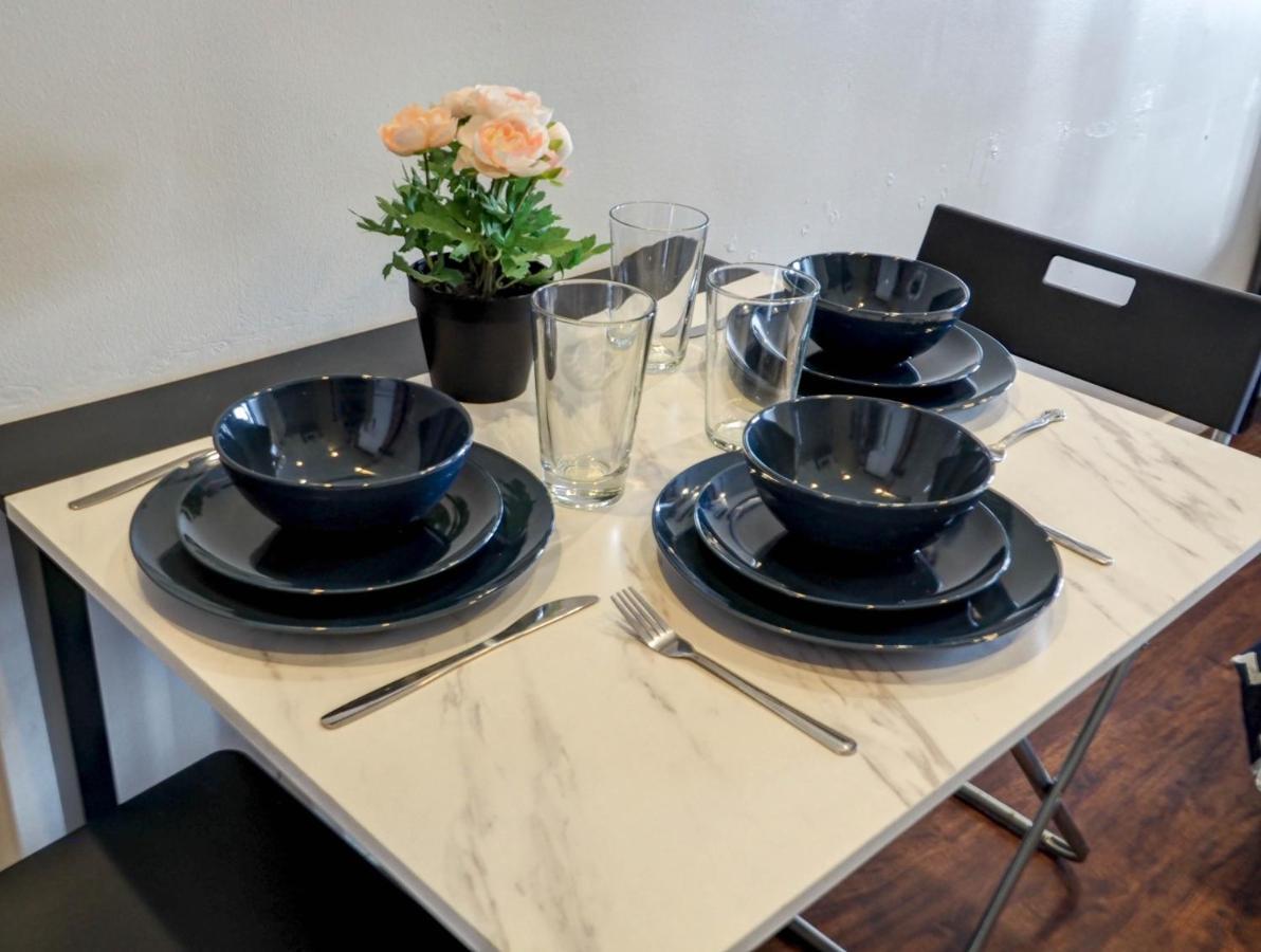 Apartment Hello Broadway