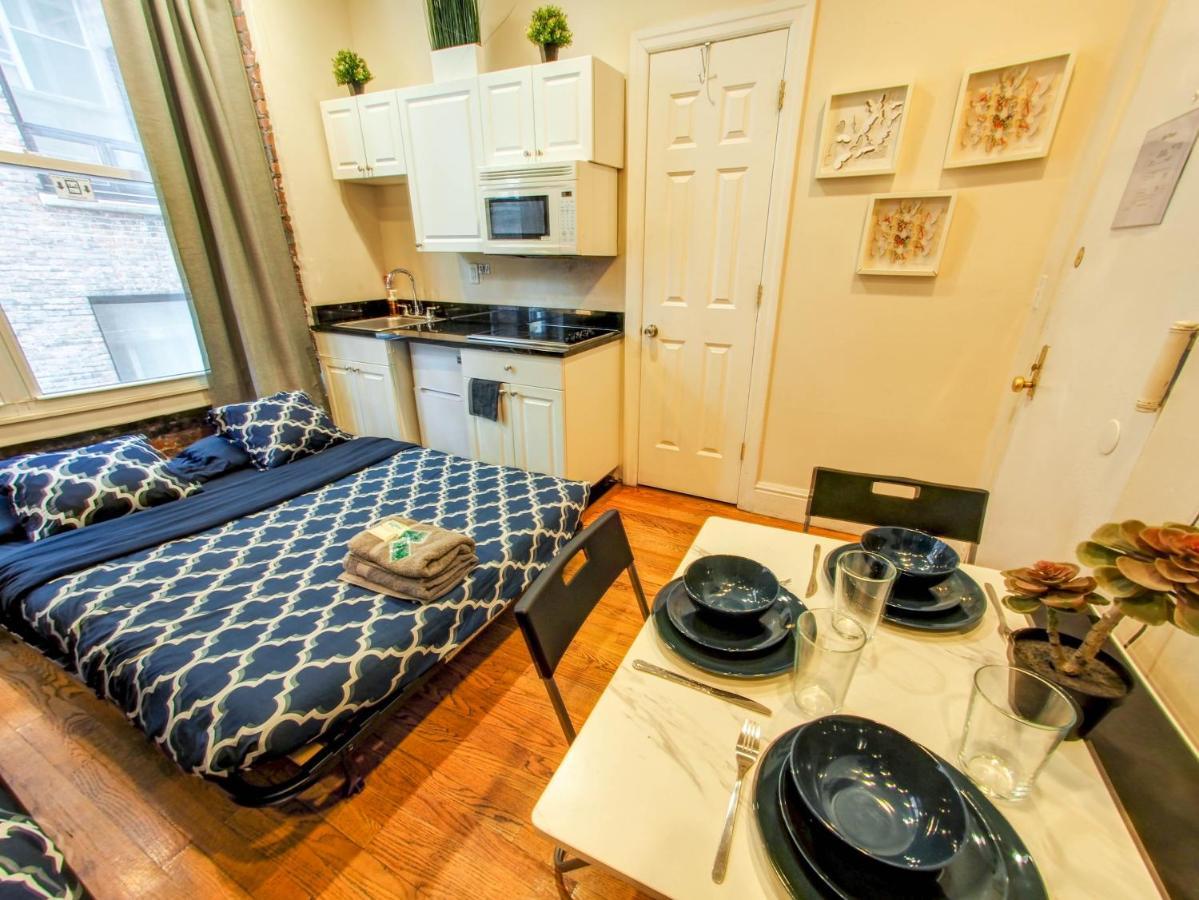 Hello Broadway * New York