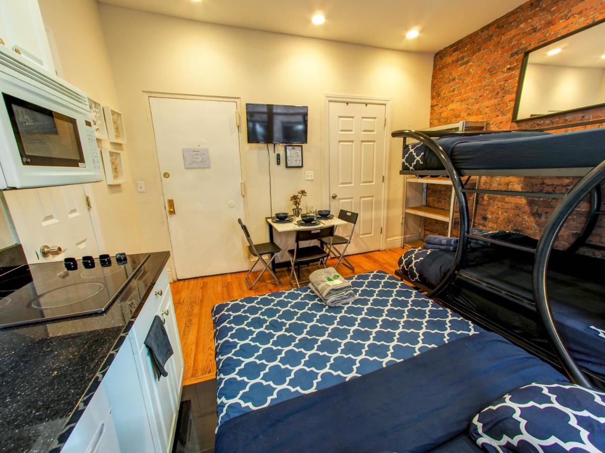 Hello Broadway * New York