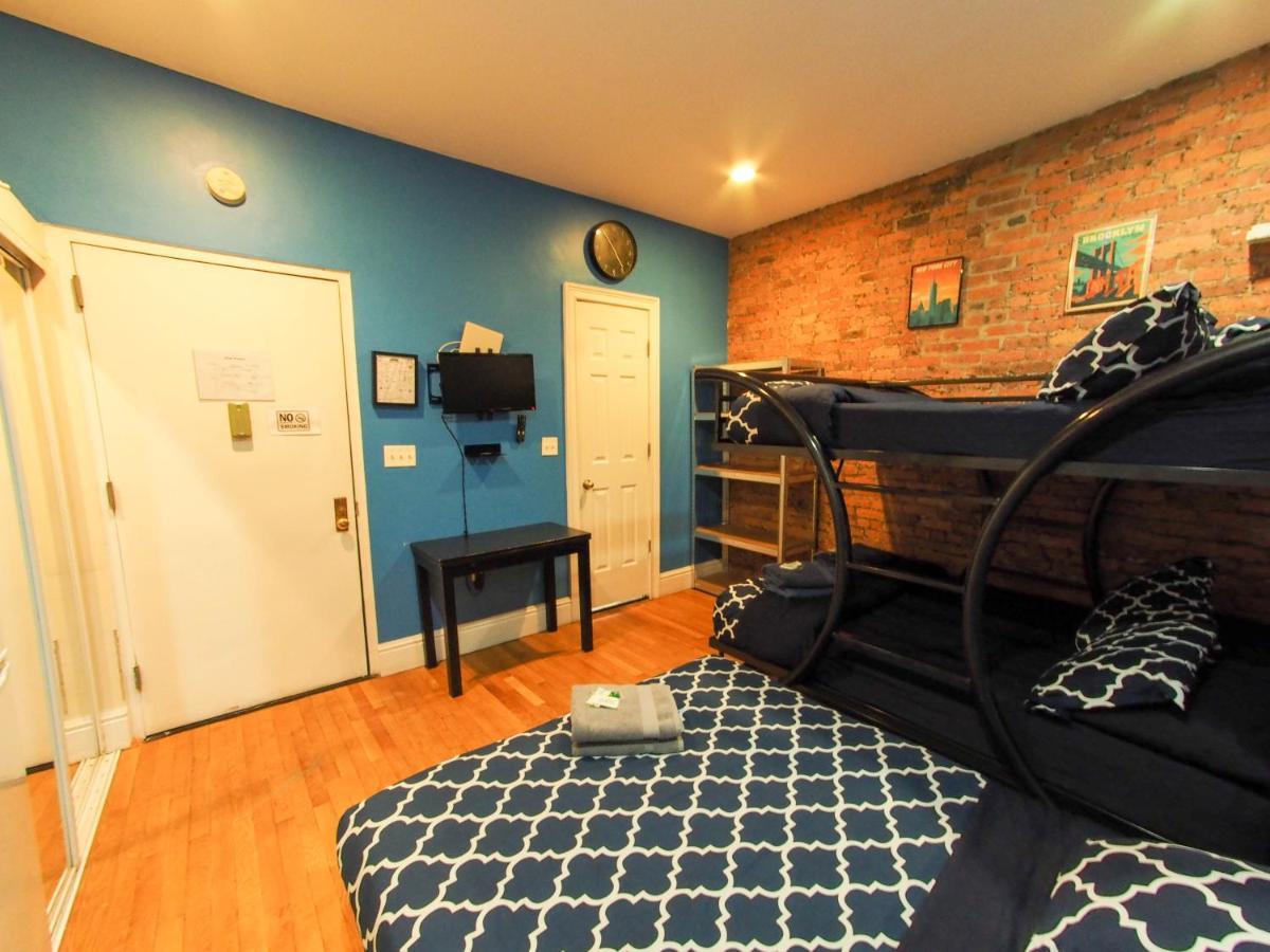 Hello Broadway * New York