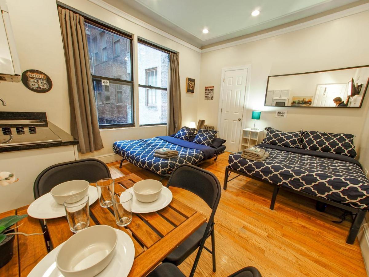 Hello Broadway Apartment