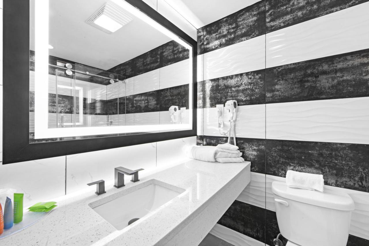 Casa Azul Blu-ubs Arena Hotel New York