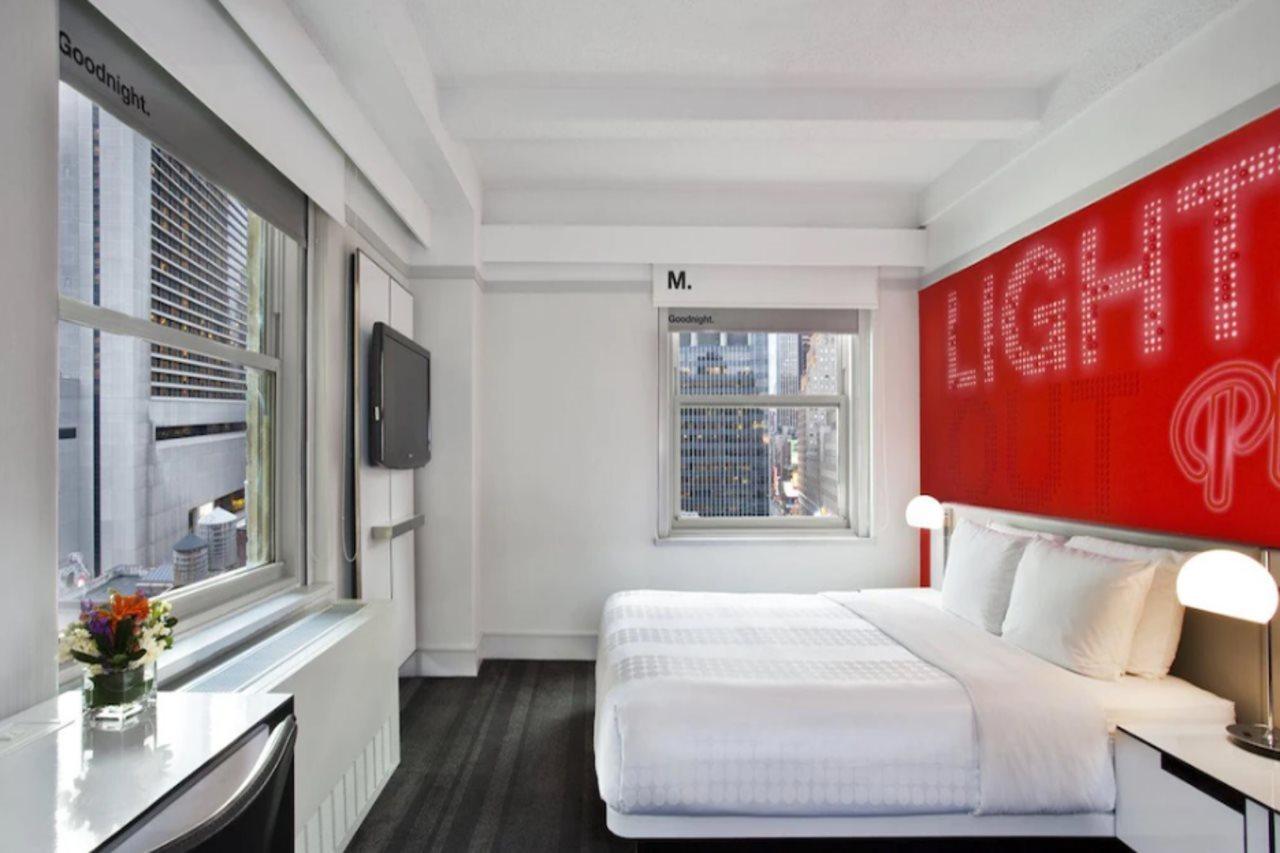 Row Nyc At Times Square New York