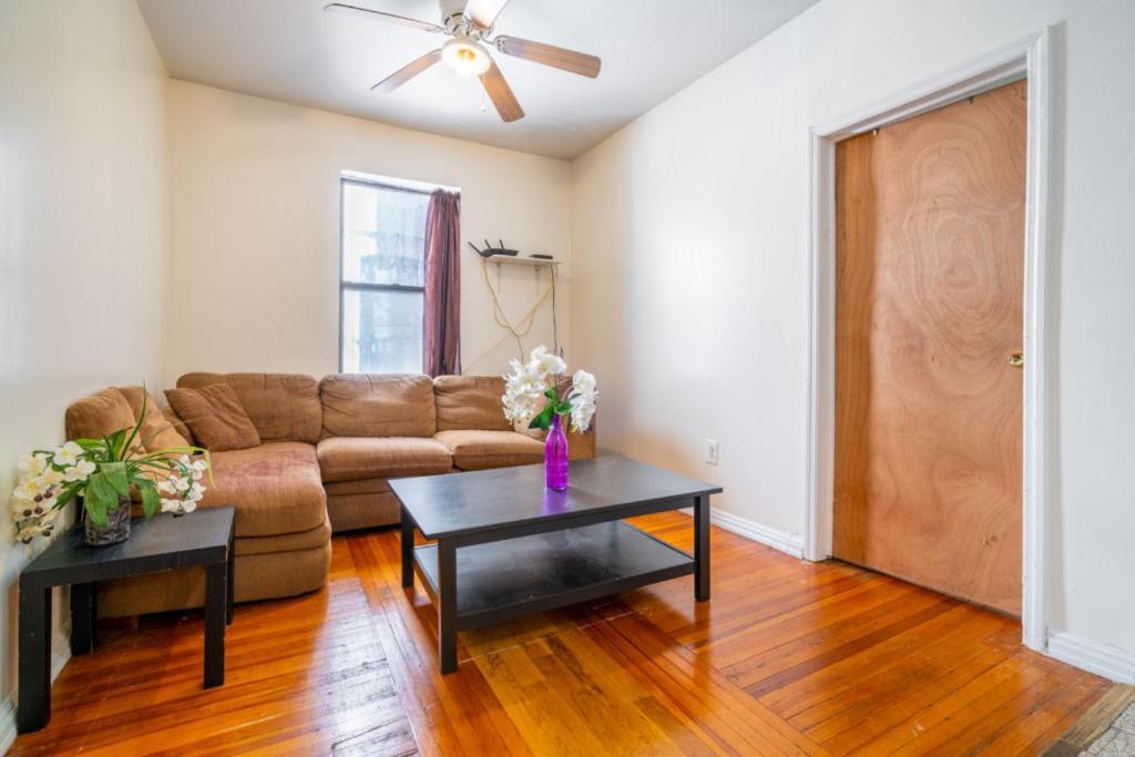 Guest house Eastern Parkway New York