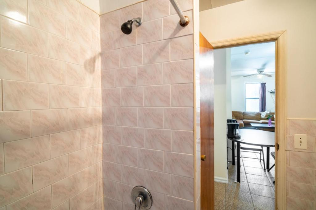 Guest house Eastern Parkway