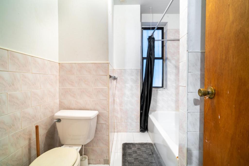 Guest house Eastern Parkway New York