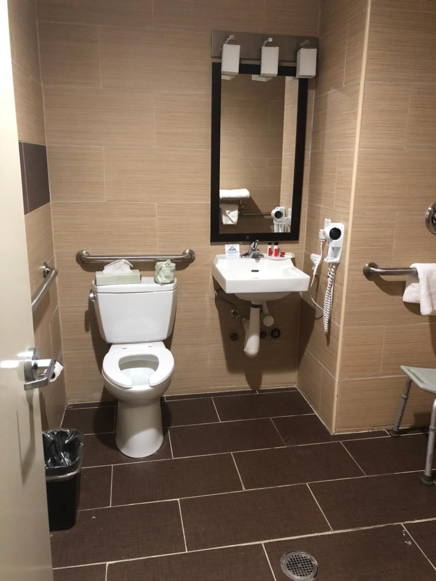 Days By Wyndham Brooklyn Borough Park Hotel