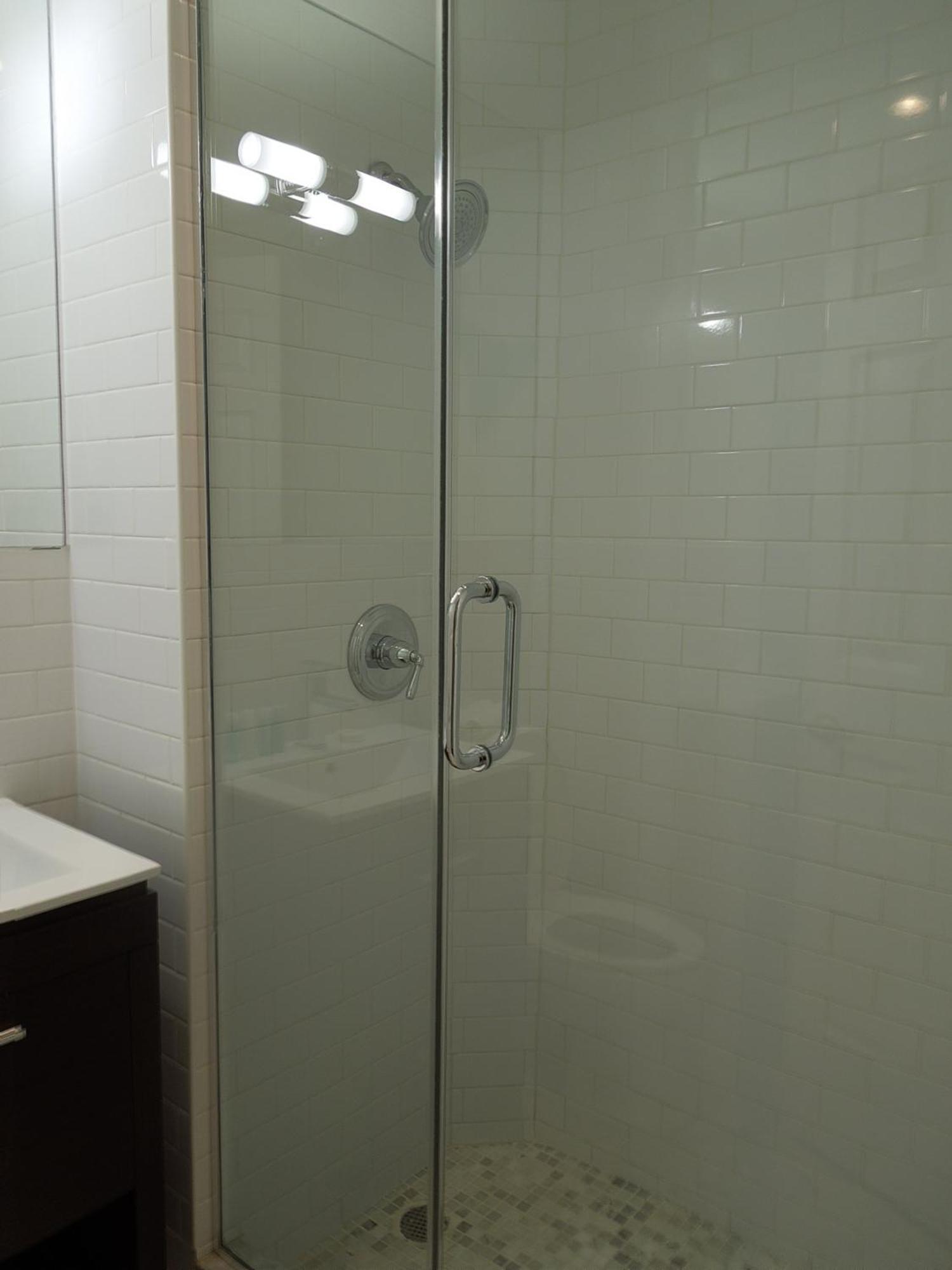 East Village Hotel 3*