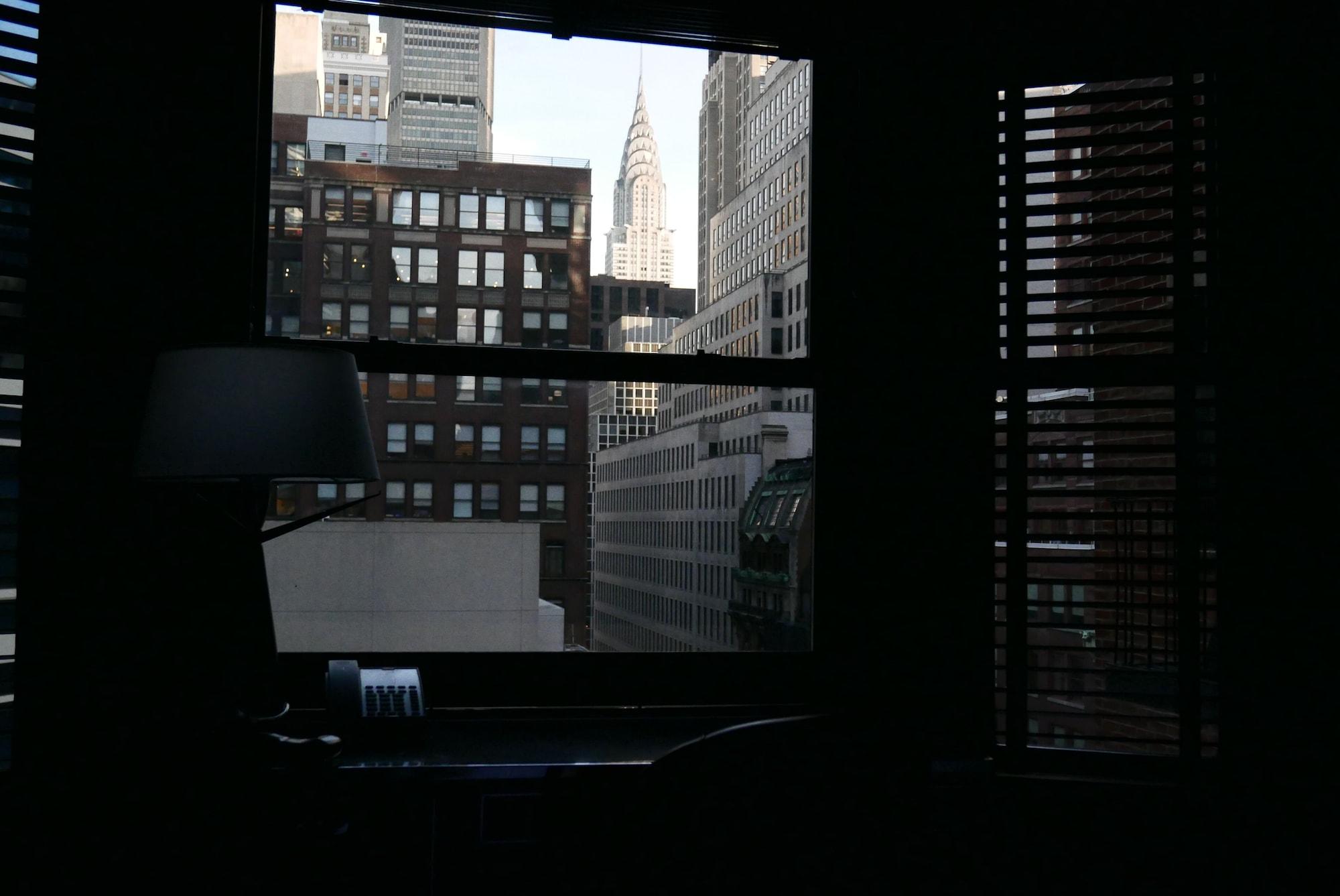 Iroquois Times Square Hotel 5*