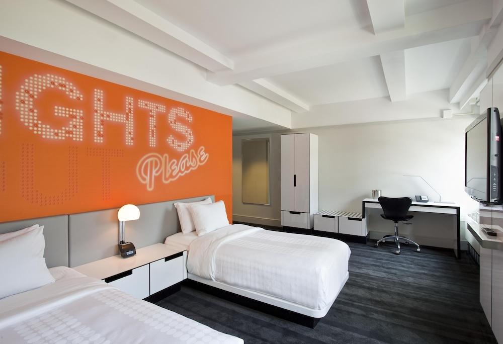 Row Nyc At Times Square Hotel 4*