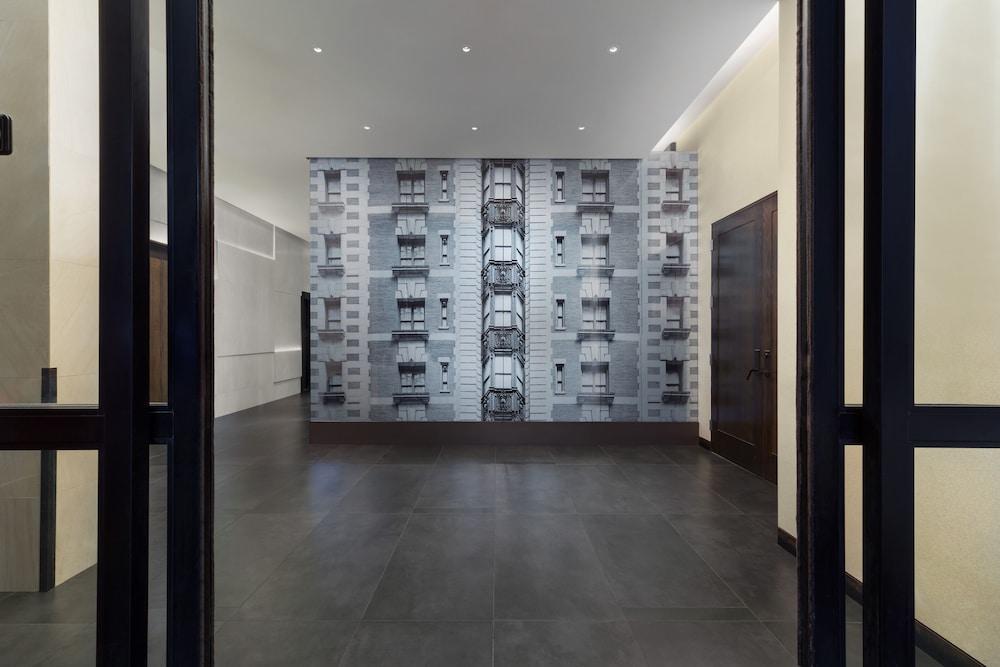 Hotel The At Fifth Avenue 3*