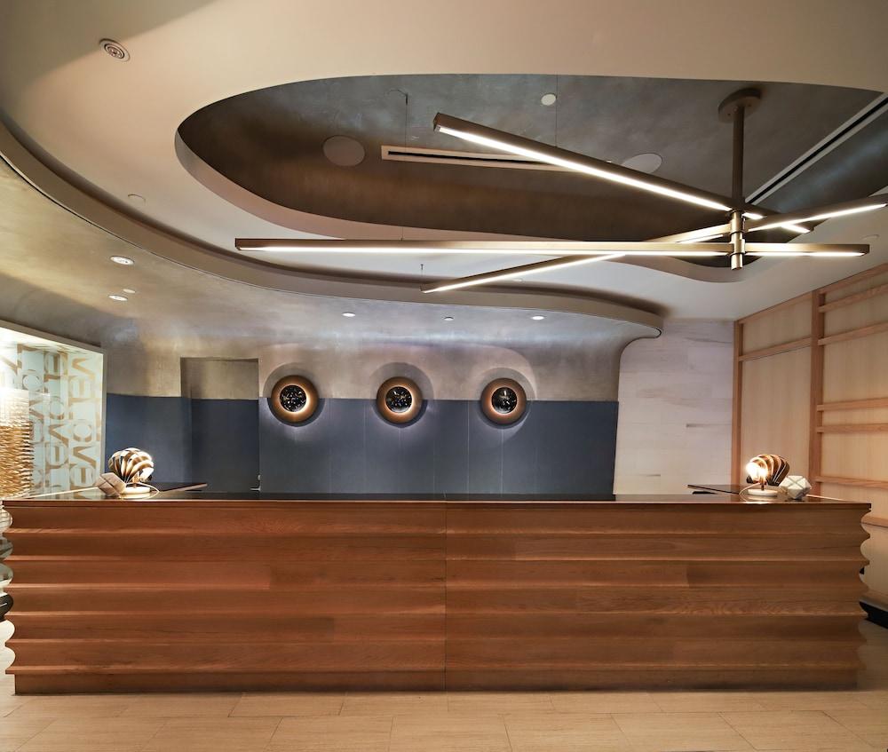 Dream Midtown, By Hyatt Hotel