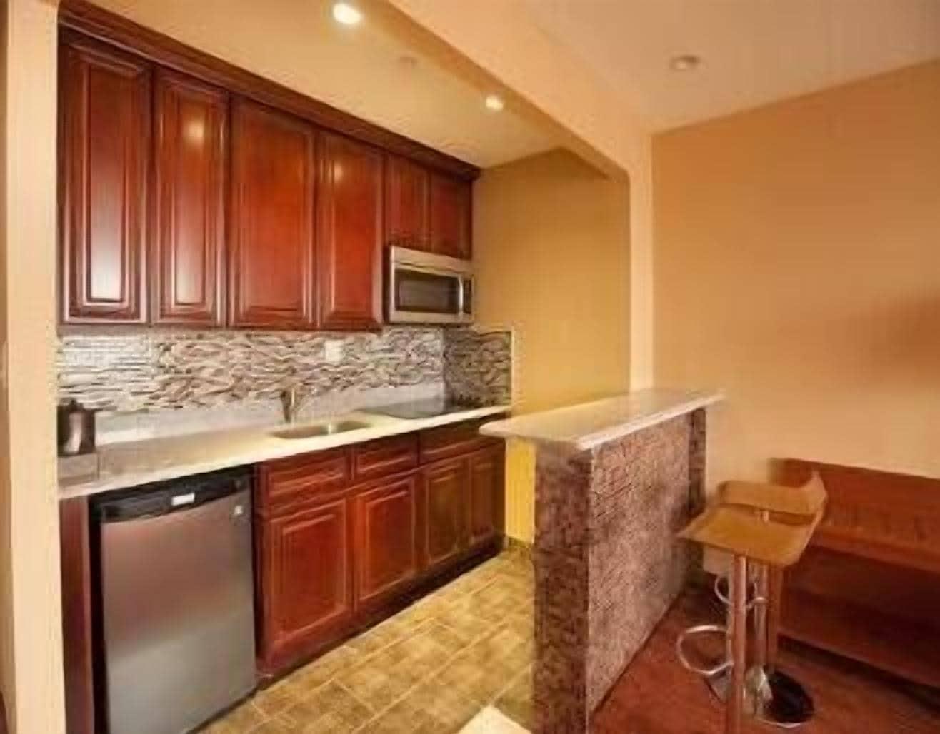 Hotel Ramada By Wyndham Flushing Queens New York