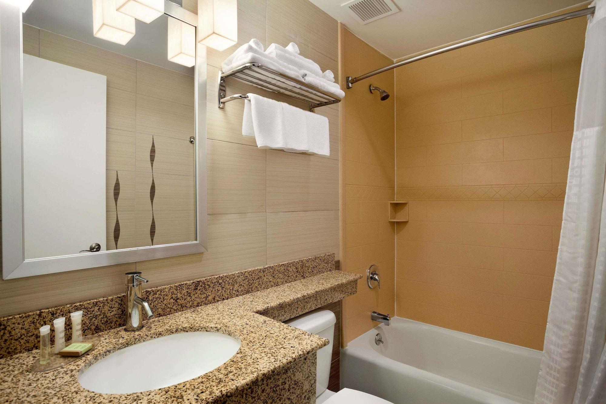 Super 8 Bronx New York