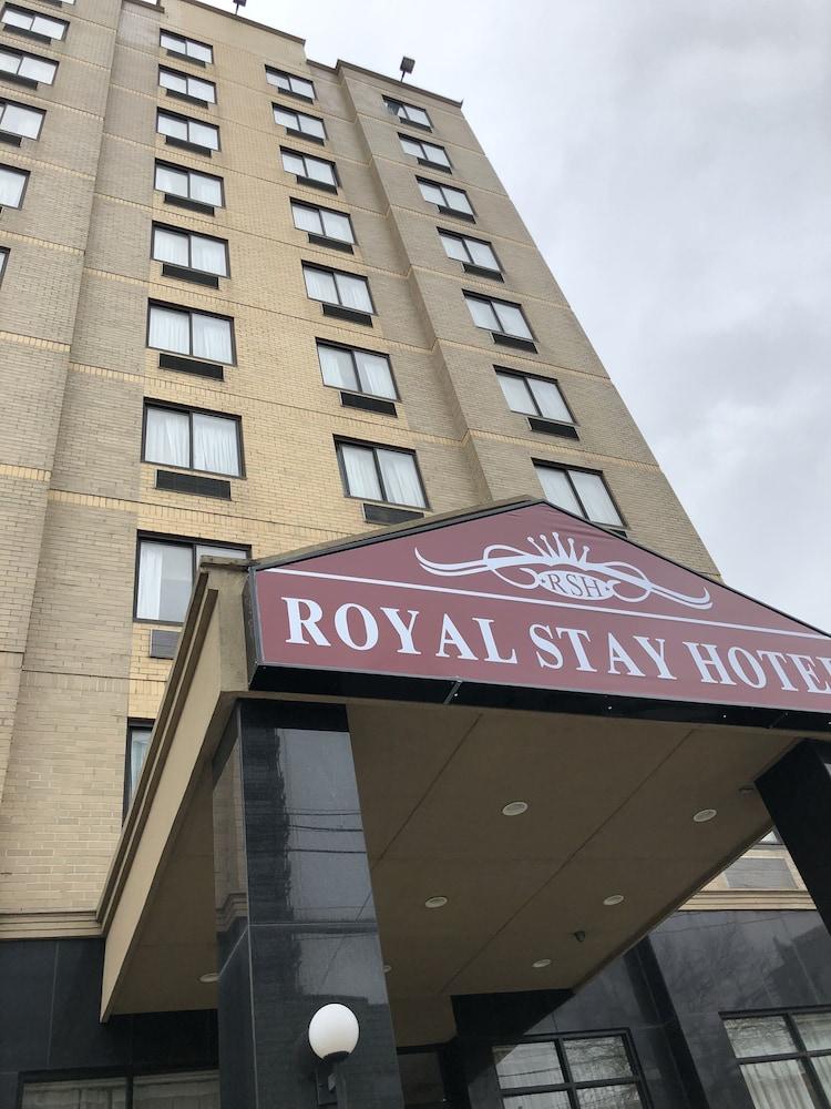 Royal Hotel