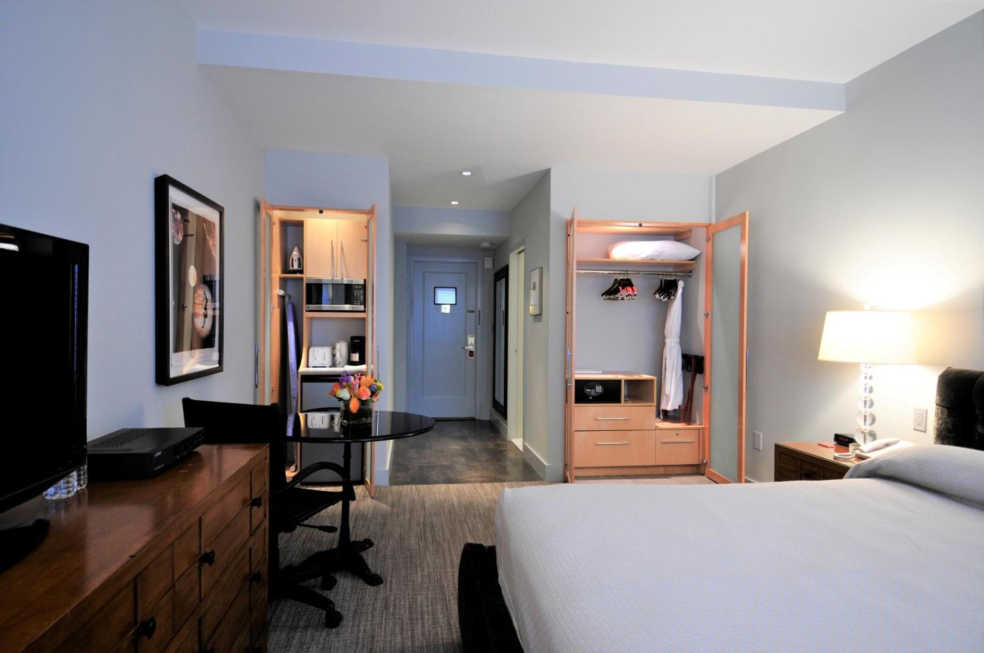 Aparthotel Lombardy New York