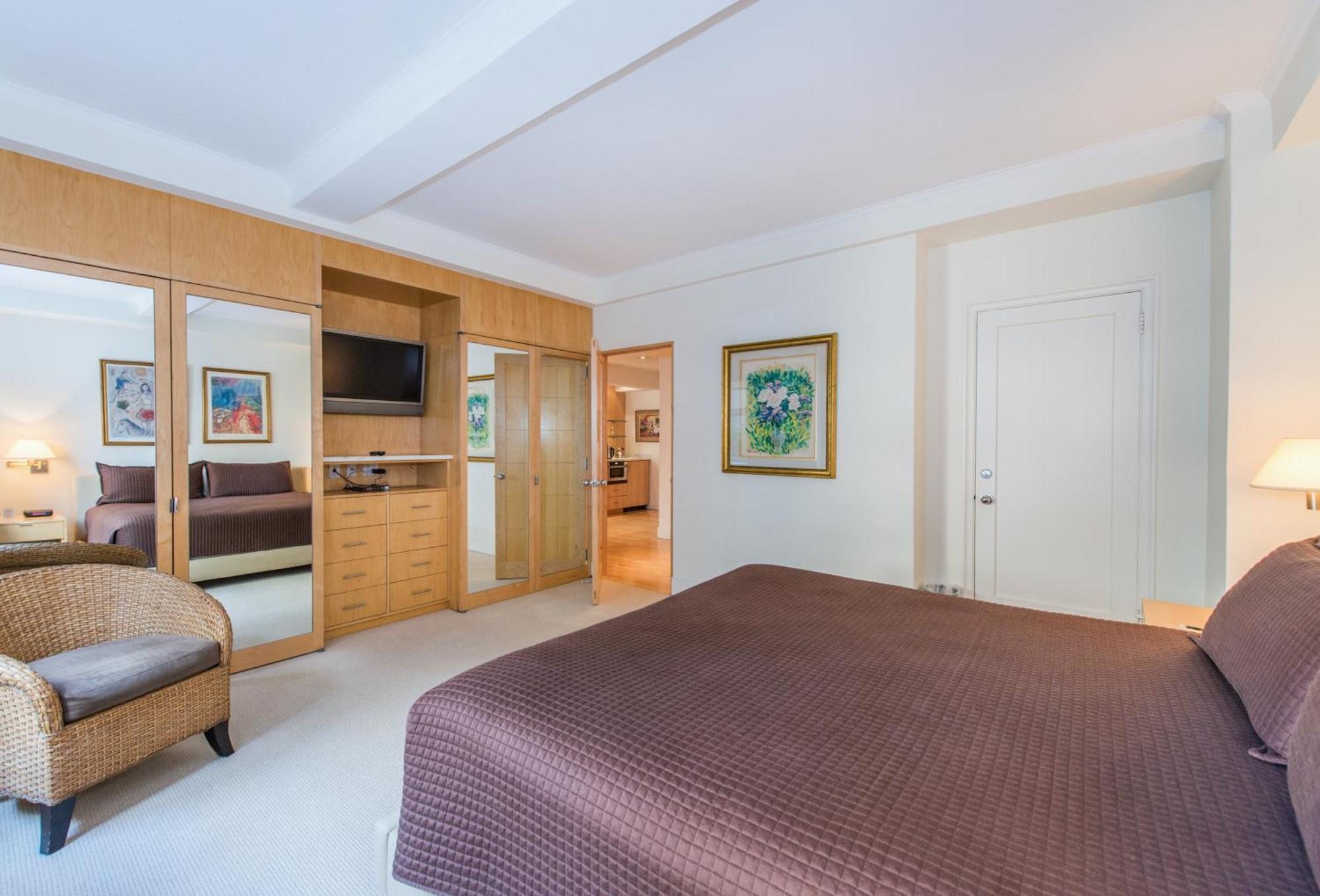 Aparthotel Lombardy 4*