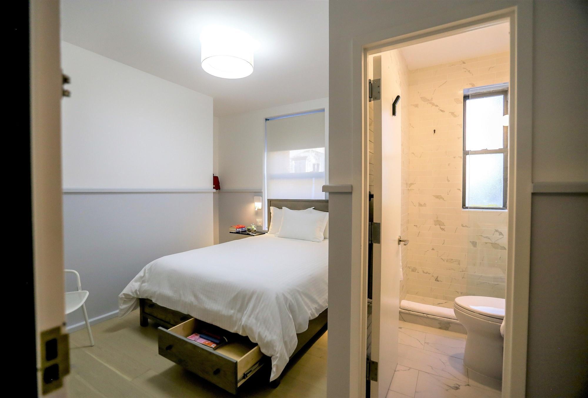 Washington Jefferson At Times Square