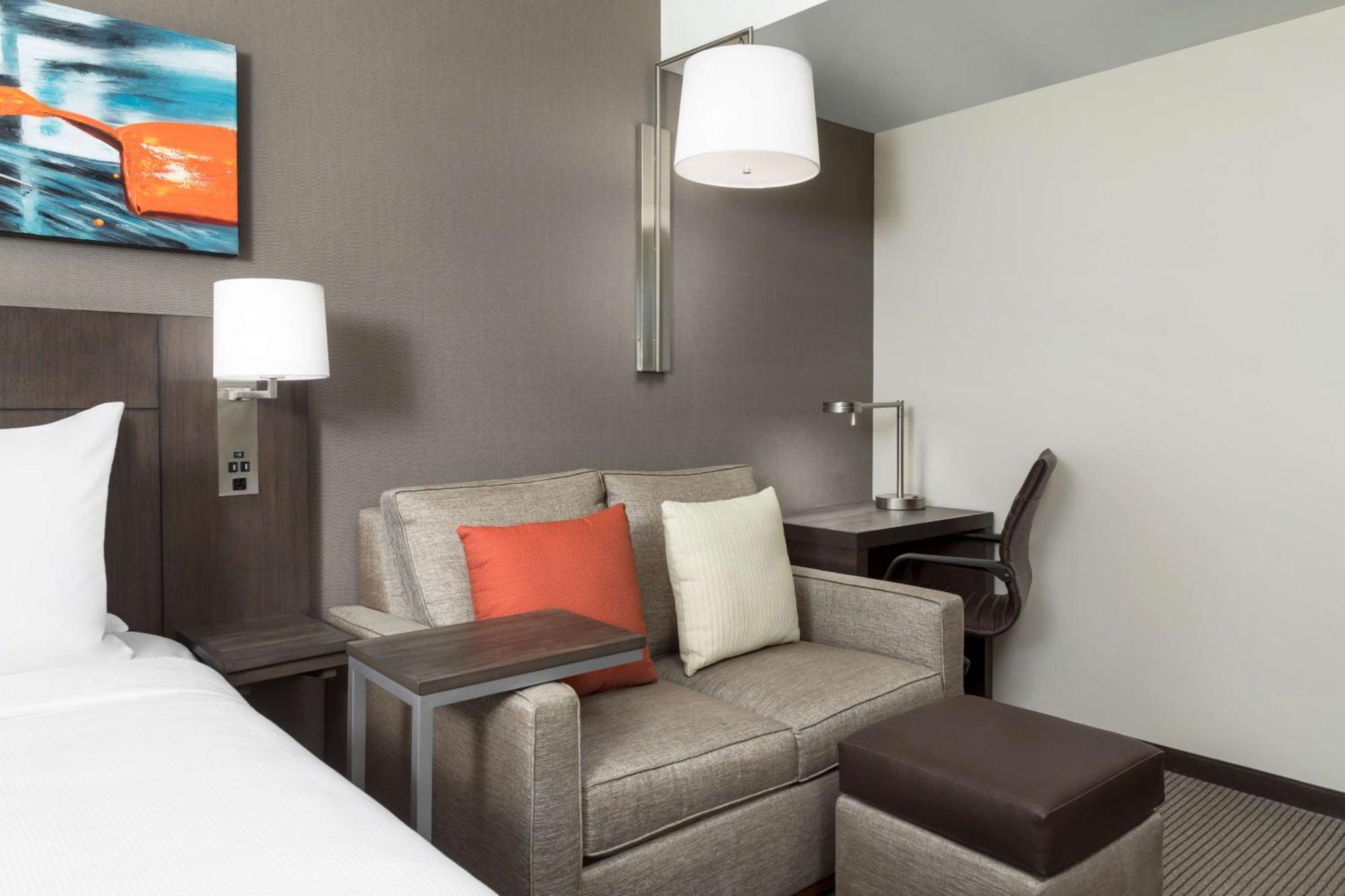 Hyatt Place - Times Square Hotel 4*
