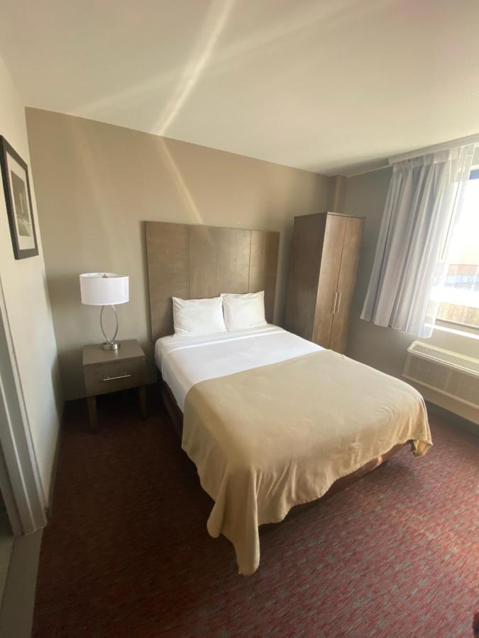 The - Long Island Hotel New York