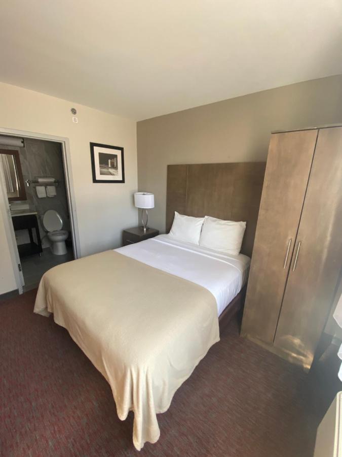 Hotel The - Long Island