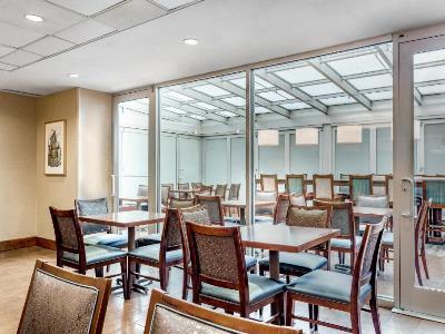 Hampton Manhattan Grand Hotel 3*